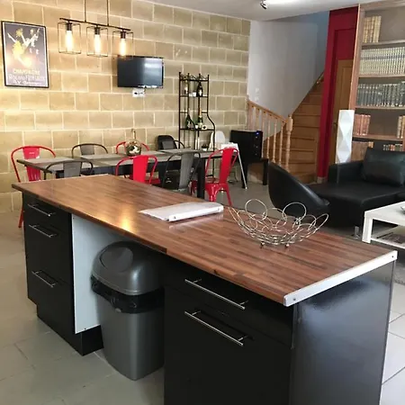 La Halte Effervescente Holiday home Epernay